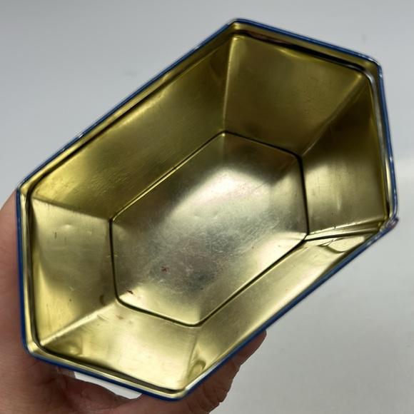 Vintage 1994 COCA-COLA “ The Drink If All The Year” small lidded tin - Picture 5 of 8